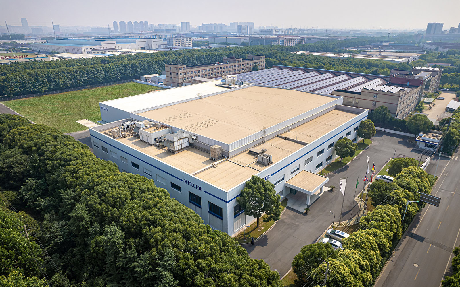 
                
                    HELLER investiert weiter in Changzhou – Produktionsstandort wird deutlich ausgebaut
                
            