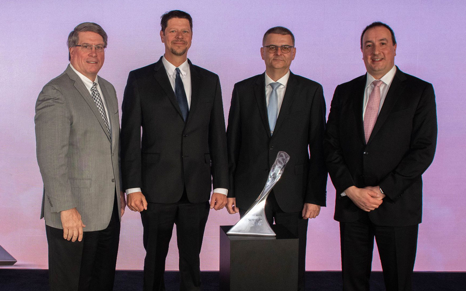 HELLER mit Hattrick beim Supplier of the Year-Award von GM