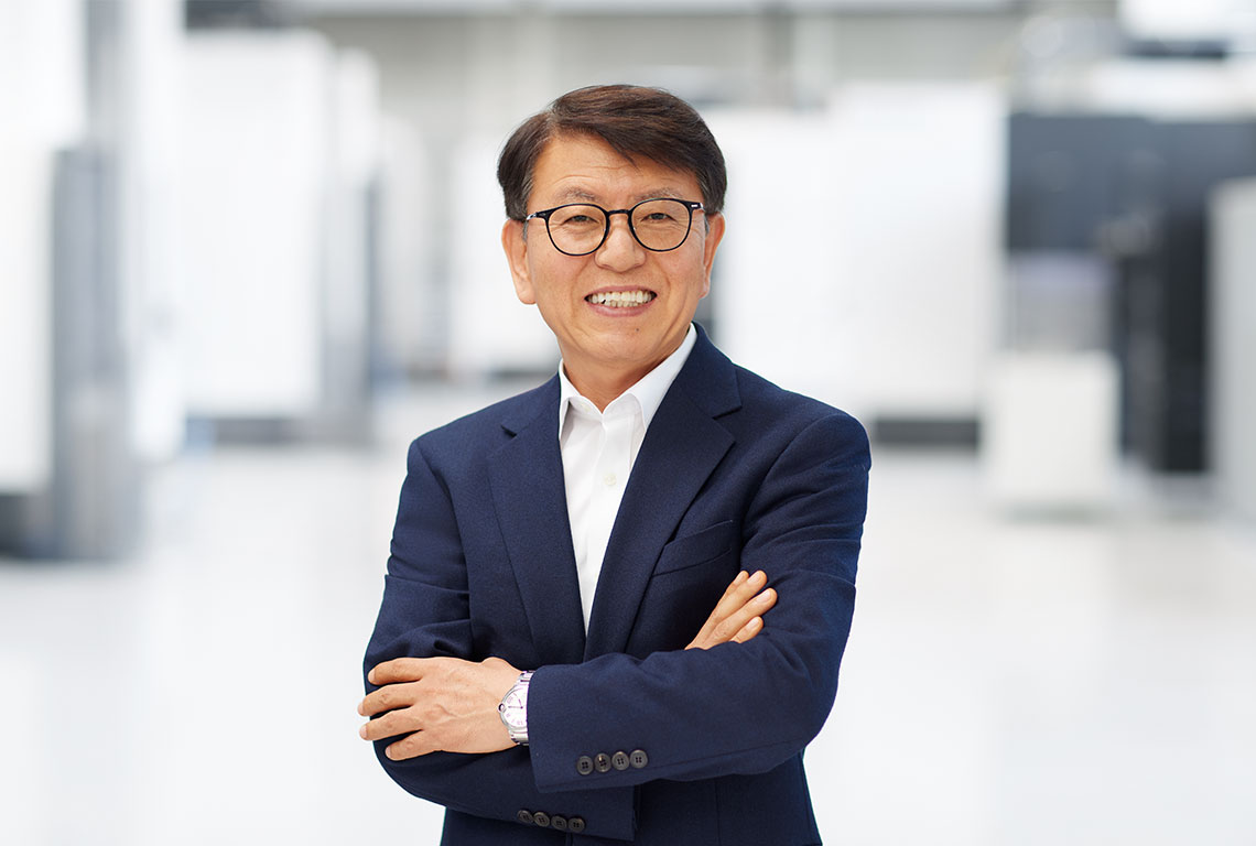 Kelly Kyuho Pae