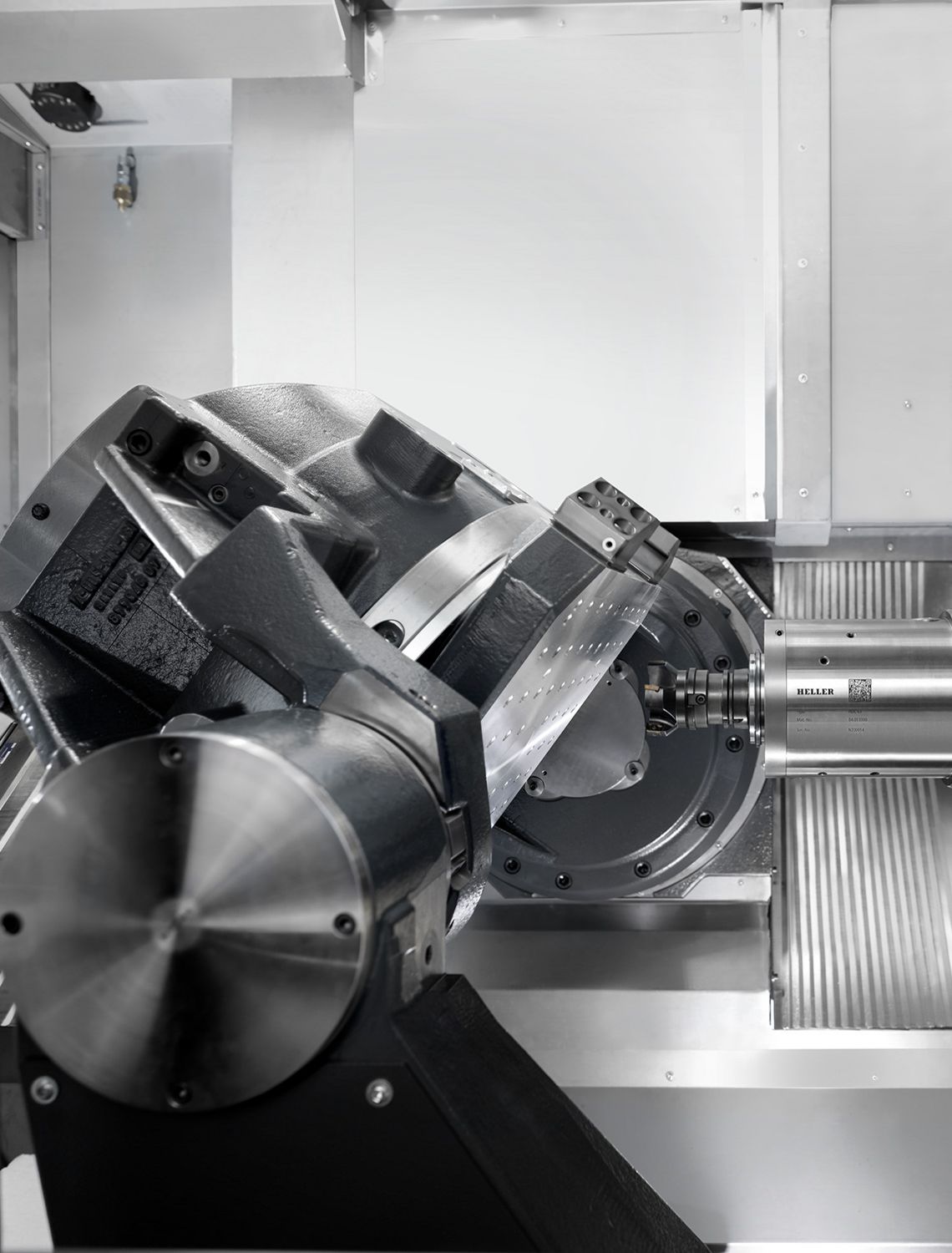 5-axis-machining on the HF series