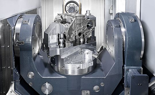 Lavorazione a 4/5 assi su HELLER MC 20 Lavorazione a 4/5 assi su HELLER MC 20