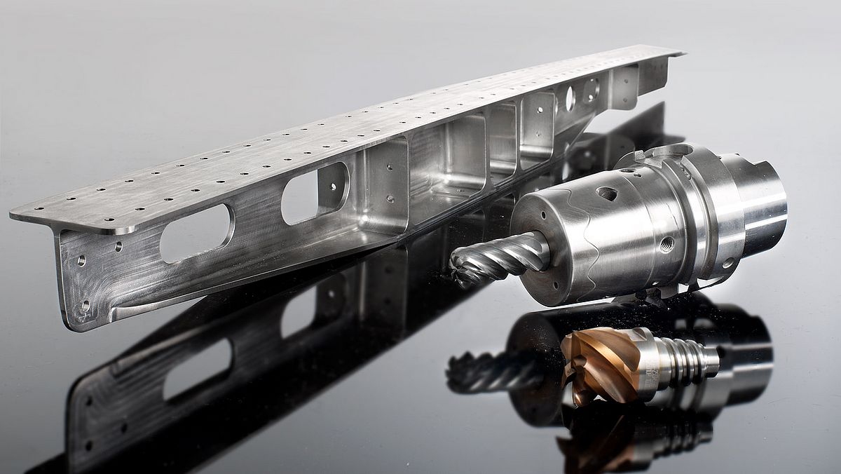 Soluzioni HELLER per l'industria: Aerospaziale Soluzioni HELLER per l'industria: Aerospaziale